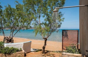 Beach - Hermes Beach Studios (Chania)