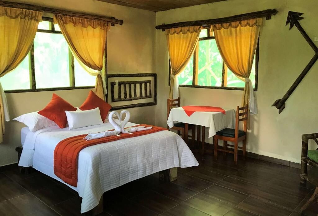 1 bedroom, internet, bed sheets