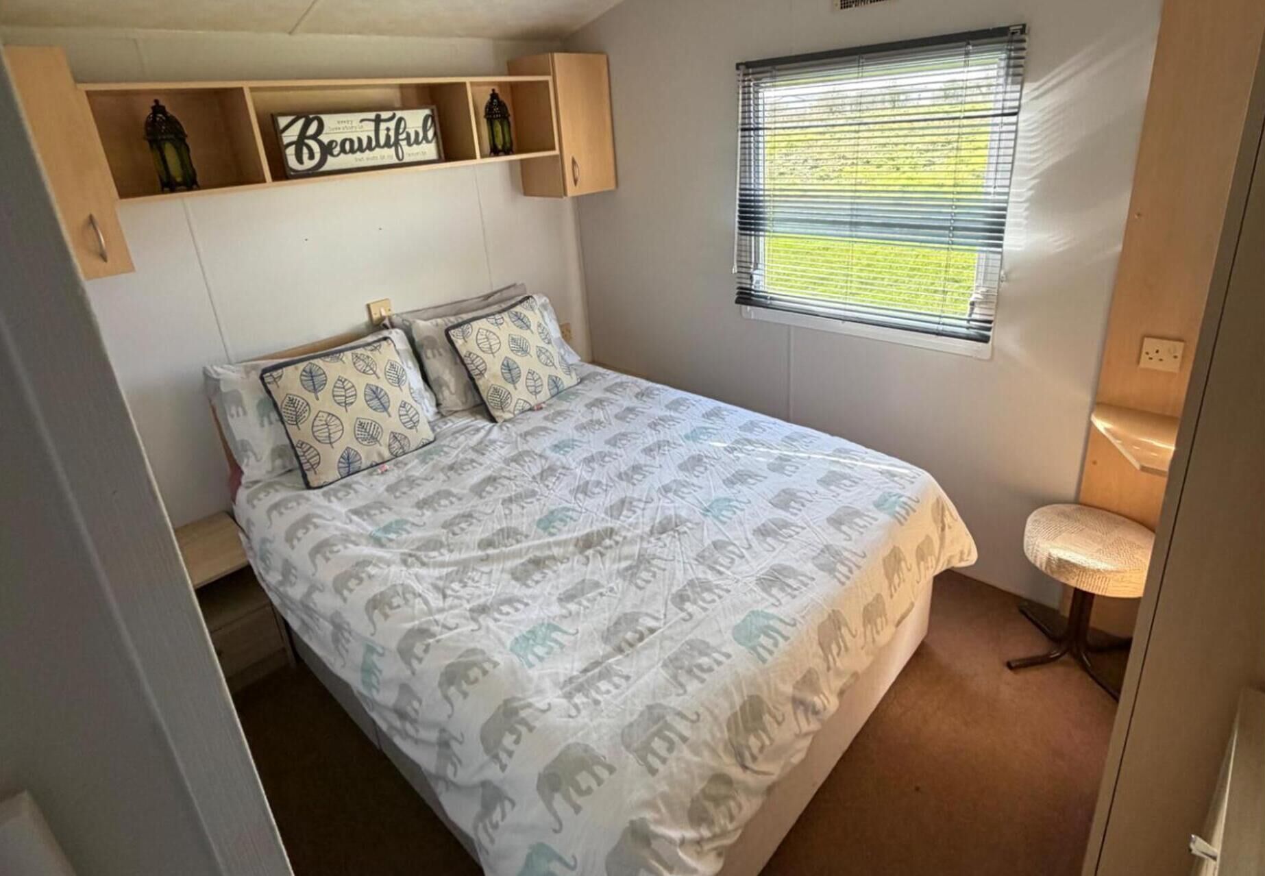 3 kamar tidur, setrika/meja setrika, Wi-Fi gratis, dan seprai linen