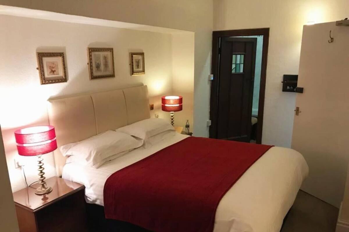 ダブルルーム 禁煙 | デスク、アイロン / アイロン台、WiFi (無料)