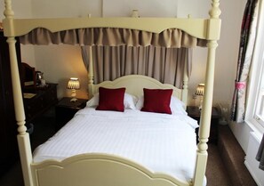 Deluxe Room | Desk, iron/ironing board, free WiFi - The Lion Hotel (Buckden)