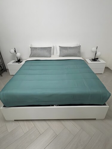 Olympo House Apartment with Balcony, Sea View, Wi-Fi, and Air Conditioning