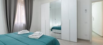 Olympo House Apartment with Balcony, Sea View, Wi-Fi, and Air Conditioning