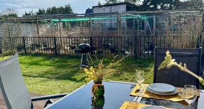 Bungalow 'Usedom' with Private Terrace, Garden, and Wi-Fi