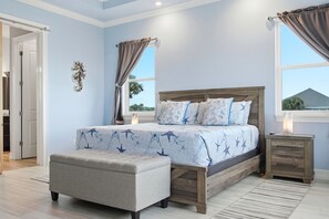 3 bedrooms, iron/ironing board, travel cot, free WiFi
