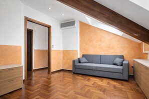 Living area - Nest on The Roof (Acqui Terme)