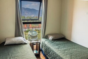 4 bedrooms, WiFi, bed sheets - *Beautiful colonial house* in Antigua Guatemala (Alotenango)
