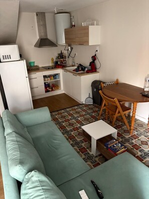 Living area - Apartment between sea and river, Cathar castles and vineyards (Portel-des-Corbières)