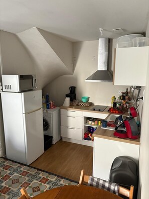 Private kitchen - Apartment between sea and river, Cathar castles and vineyards (Portel-des-Corbières)