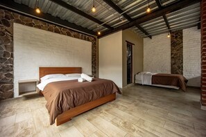 Comfort Triple Room, Patio, Mountain View | Desk, blackout drapes, iron/ironing board, free WiFi - La Quinta Mansión (Baños de Agua Santa)