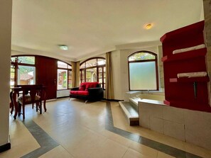 Deluxe Suite, Patio, Garden View | Interior - La Quinta Mansión  (Baños de Agua Santa)