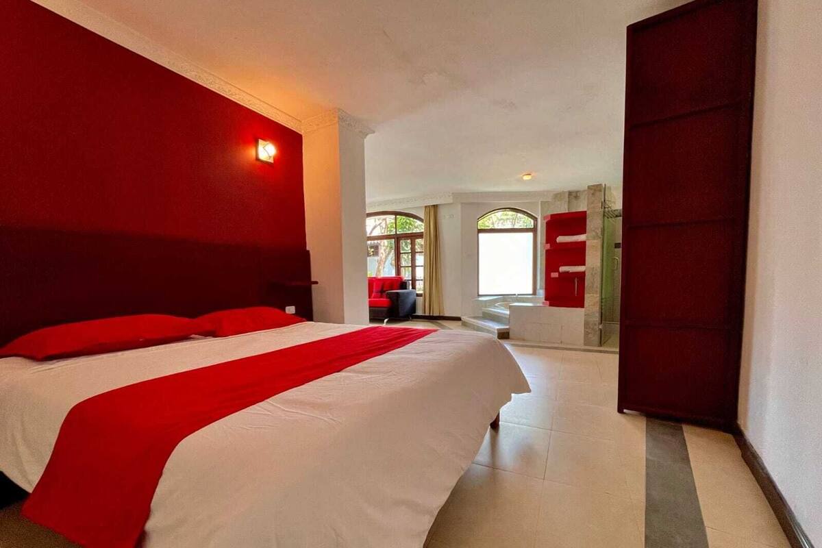 Deluxe Suite, Patio, Garden View