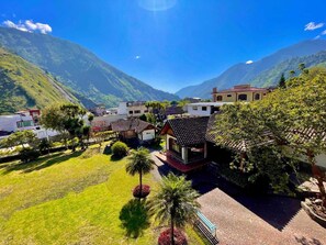 Unclassified image, 3 of 26, button - La Quinta Mansión  (Baños de Agua Santa)