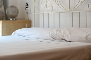 2 bedrooms, iron/ironing board, free WiFi, bed sheets - Global Vacacional: Beatiful apartment near the beach (Puerto de Sagunto)