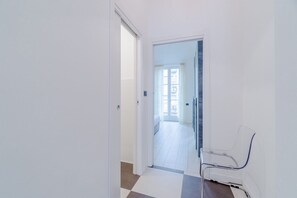 Interior - GuestHost - A bright and welcoming 50 square meters apartment, perfect for four people, located on the third floor of a building without an elevator.The property is located in a very quiet area and is close to San Giovanni Bosco Hospital. Thanks to publi (Turin)