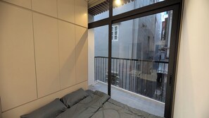 Desk, free WiFi - Trung Liet SIGNATURE (Dong Da)