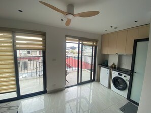 Studio Suite, Terrace | Private kitchenette - Trung Liet SIGNATURE (Dong Da)