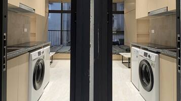 Deluxe Apartment, 1 Bedroom, Patio | Desk, free WiFi