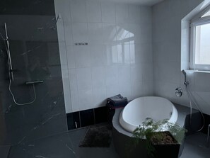 星評価なしの画像、2 / 7、ボタン