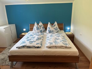 3 sovrum, internet och sängkläder
