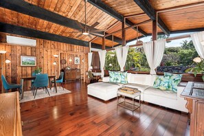 Smart TV - Mai Tai Manor by Gather: Modern Oasis w/ Saltwater Pool & Lanai Near Keauhou (Kailua Kona)