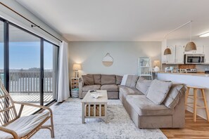 Smart TV - Winds V D1 - Oceanfront Pet Friendly Condo with Pool and Close to Boardwalk (Carolina Beach)