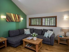 Living area - Strathyre Golden Oak Lochside, Callander (Callander)