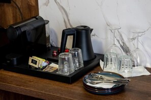 Kaffee und/oder Kaffeemaschine