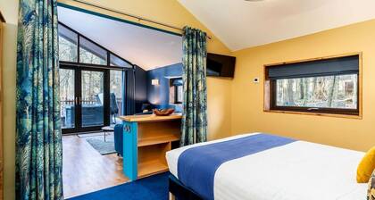 Garwnant Golden Oak Hideaway, Cwmtaf