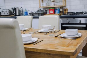 Microwave, oven - Regency by the Sea @ Blackpool (Blackpool)