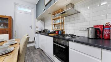 Microwave, oven