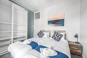 3 bedrooms, internet - StayMinorca @ Bolton (Bolton)