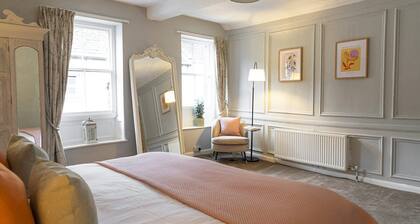 Castlegate House | Period Charm Elevated Comfort