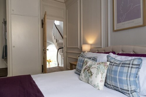 Castlegate House | Period Charm Elevated Comfort