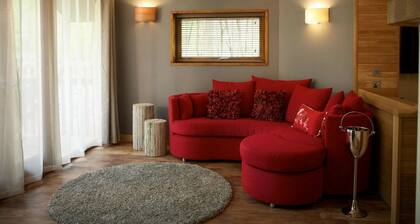 Beddgelert Golden Oak Hideaway, Beddgelert