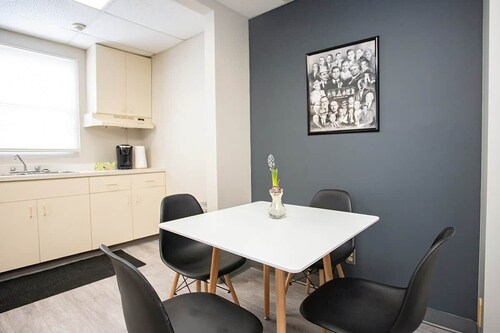 Wardens Quarters: 2 Bedroom Apt