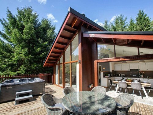 Delamere Forest White Willow Premium, Frodsham