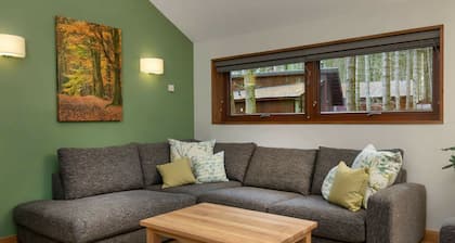 Garwnant Golden Oak Valley View, Cwmtaf