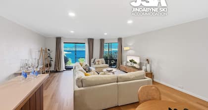 Absolute Lake Front Apartment