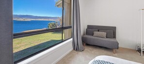 Interior - Absolute Lake Front Apartment (East Jindabyne)