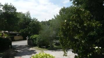 Enceinte de lâhĂ©bergement