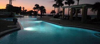 Spacious 4-bedroom ground floor penthouse in beautiful Panama City Beach