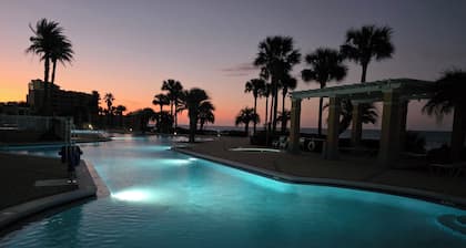 Spacious 4-bedroom ground floor penthouse in beautiful Panama City Beach