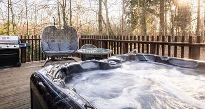 Garwnant Golden Oak Hideaway, Cwmtaf