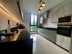 Superior-lejlighed - balkon - byudsigt | Privat køkken