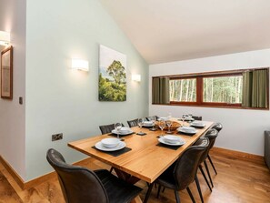 Dining - Strathyre New Style Golden Oak Cabin, Callander (Callander)