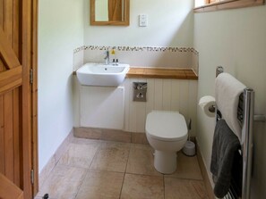 Bathroom - Strathyre Classic Golden Oak, Callander (Callander)
