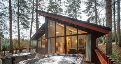 Delamere Forest Silver Birch Cabin, Frodsham