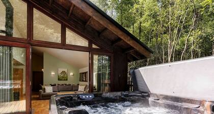 Strathyre Golden Oak Treehouse, Callander