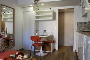 Dining - L'Escale - Cozy Studio in the Heart of Sanary (Sanary-sur-Mer)